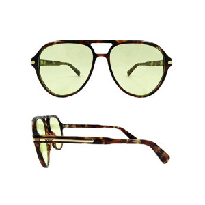Quay DAY ONE Sunglasses